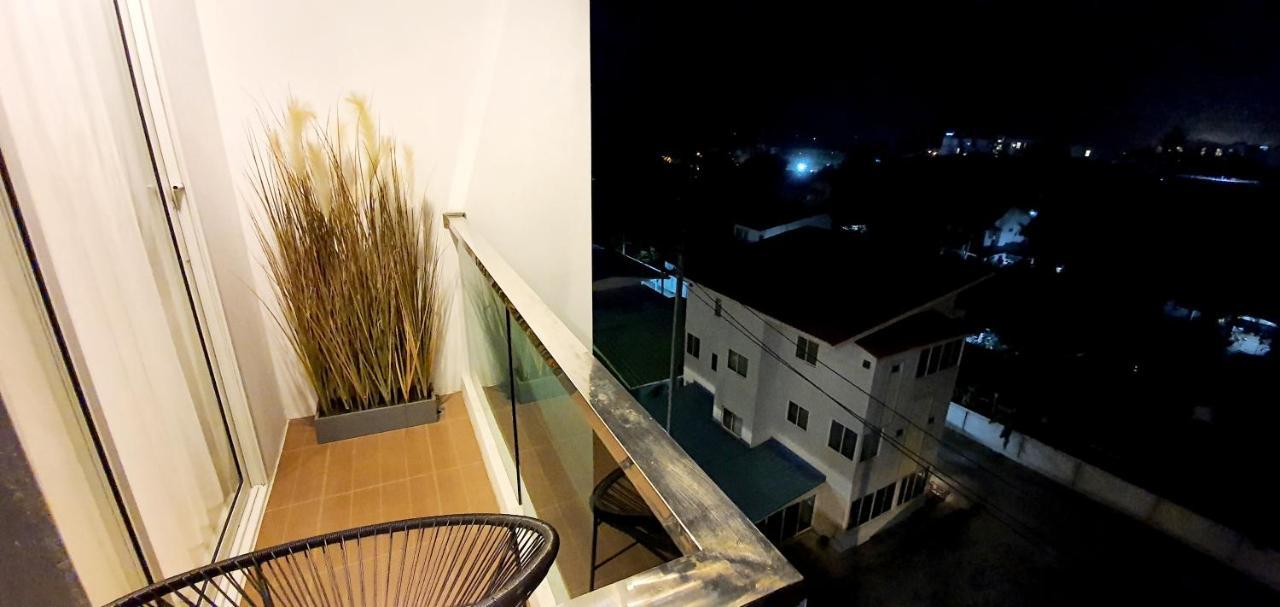 Sweet Seaview Flr6 With Toproop Pool Flr7 At The Blux Bangsaen Ngoại thất bức ảnh