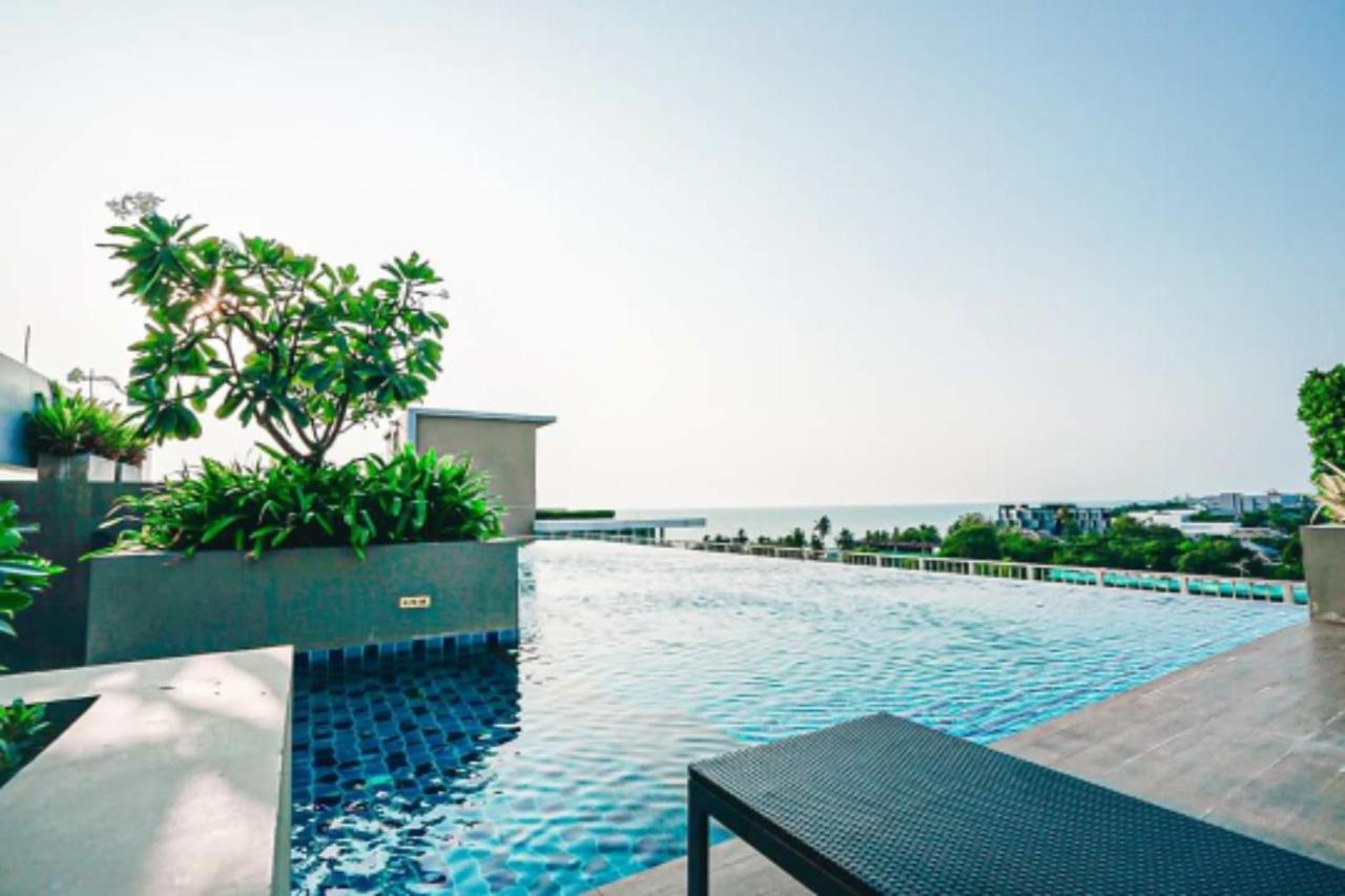 Sweet Seaview Flr6 With Toproop Pool Flr7 At The Blux Bangsaen Ngoại thất bức ảnh
