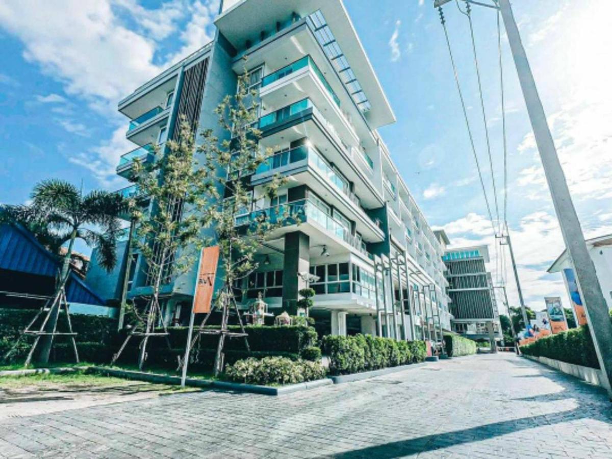 Sweet Seaview Flr6 With Toproop Pool Flr7 At The Blux Bangsaen Ngoại thất bức ảnh
